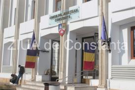 Doliu naţional Drapele arborate (sau nu) în bernă la partide politice, sindicate, patronate, instituții, etc. Priviţi cum se respectă hotărârea Guvernului  (fotoreportaj)   