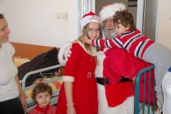 În slujba aproapelui Asociaţia „Suflete Deschise“ şi Arimex Comexim 2000 SRL, zeci de programe social-misionare (galerie foto)