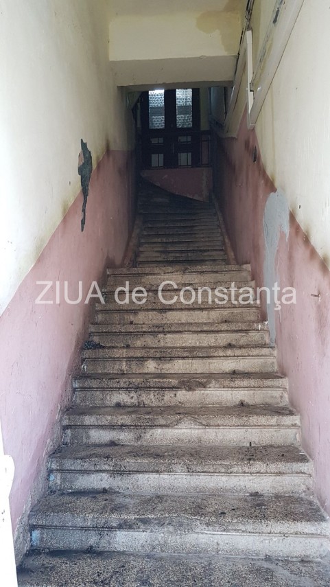 fotoreportaj urmarile incendiului izbucnit la un imobil situat in centrul municipiului constanta in ziua fotoreportaj urmarile incendiului izbucnit la un imobil situat in centrul municipiului constanta in ziua