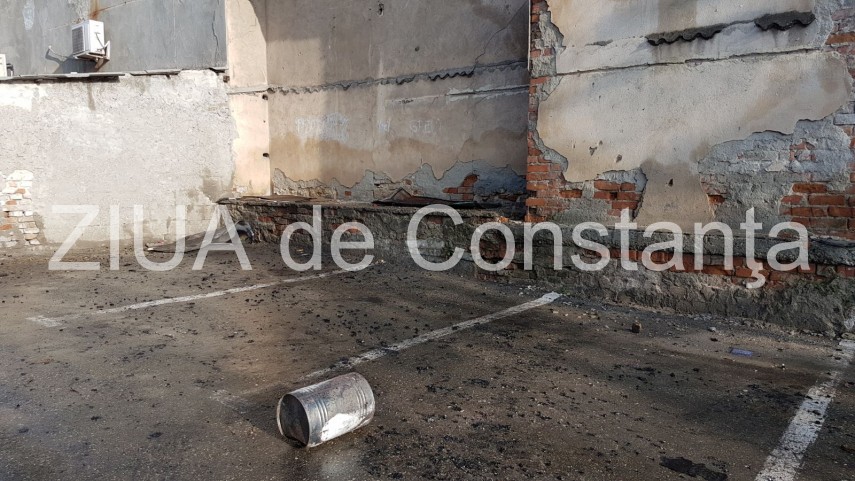 fotoreportaj urmarile incendiului izbucnit la un imobil situat in centrul municipiului constanta in ziua fotoreportaj urmarile incendiului izbucnit la un imobil situat in centrul municipiului constanta in ziua