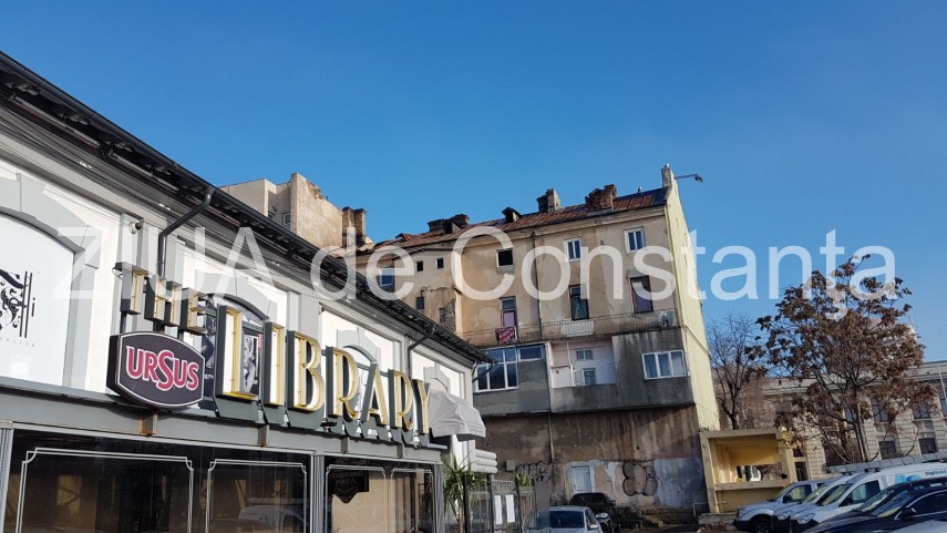 fotoreportaj urmarile incendiului izbucnit la un imobil situat in centrul municipiului constanta in ziua fotoreportaj urmarile incendiului izbucnit la un imobil situat in centrul municipiului constanta in ziua