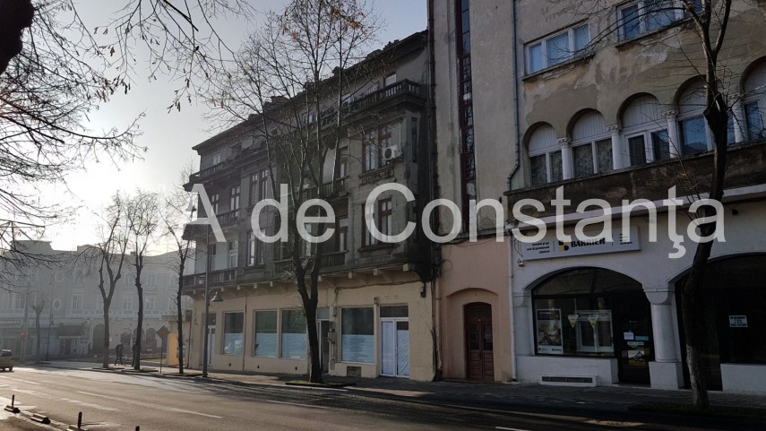 fotoreportaj urmarile incendiului izbucnit la un imobil situat in centrul municipiului constanta in ziua fotoreportaj urmarile incendiului izbucnit la un imobil situat in centrul municipiului constanta in ziua