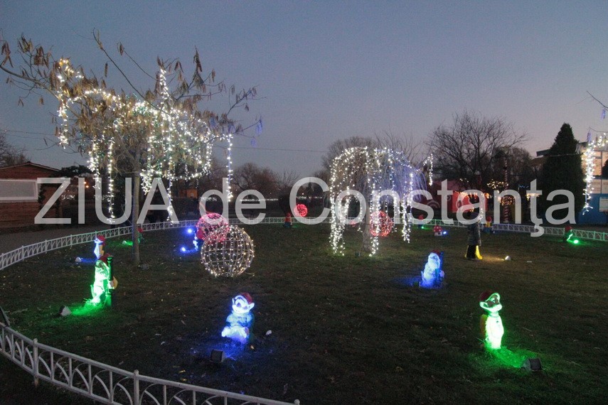 fotoreportaj oraselul copiilor din constanta inca mai poti face poze cu mos craciun 647592 fotoreportaj oraselul copiilor din constanta inca mai poti face poze cu mos craciun 647592