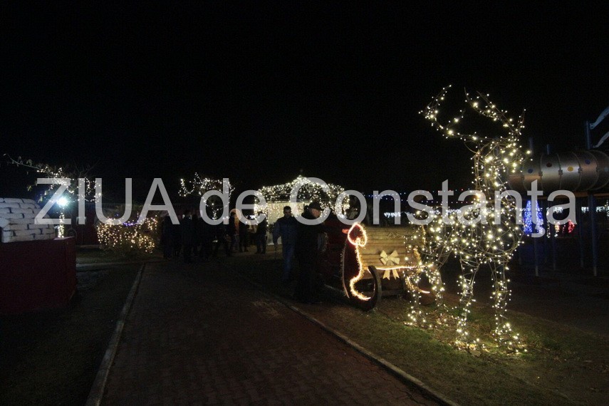 fotoreportaj oraselul copiilor din constanta inca mai poti face poze cu mos craciun 647592 fotoreportaj oraselul copiilor din constanta inca mai poti face poze cu mos craciun 647592