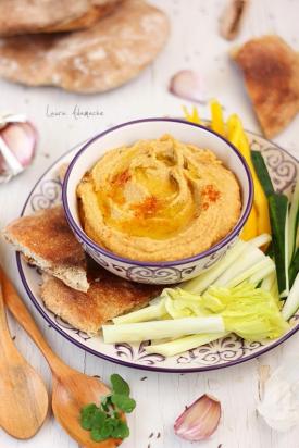 Hummus cu ardei copti