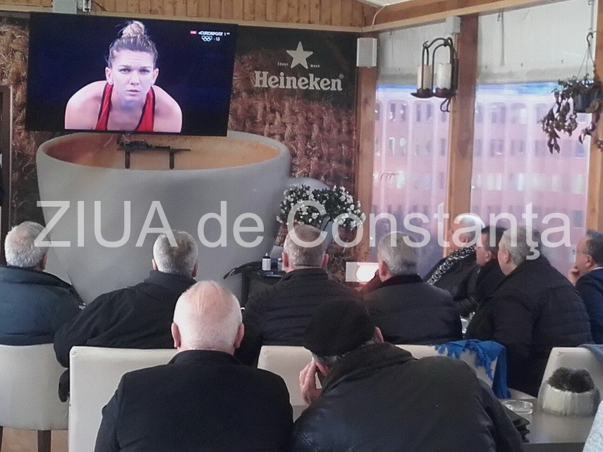 imagini de la eveniment apropiatii simonei halep urmaresc finala de la australian open la cafeneaua familiei imagini de la eveniment apropiatii simonei halep urmaresc finala de la australian open la cafeneaua familiei