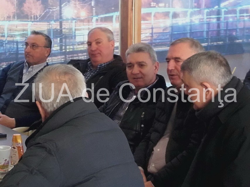 imagini de la eveniment apropiatii simonei halep urmaresc finala de la australian open la cafeneaua familiei imagini de la eveniment apropiatii simonei halep urmaresc finala de la australian open la cafeneaua familiei