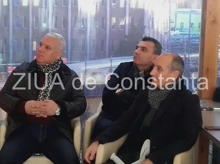 imagini de la eveniment apropiatii simonei halep urmaresc finala de la australian open la cafeneaua familiei imagini de la eveniment apropiatii simonei halep urmaresc finala de la australian open la cafeneaua familiei