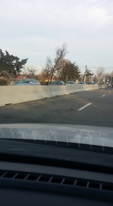 lucrarile de montare a parapetului de beton pe dn3 constanta valu lui traian in plina desfasurare galerie lucrarile de montare a parapetului de beton pe dn3 constanta valu lui traian in plina desfasurare galerie