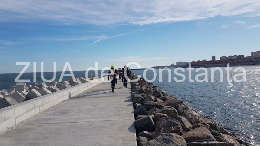 update imagini de la eveniment descoperire macabra in zona pescarie din constanta o persoana a fost gasita update imagini de la eveniment descoperire macabra in zona pescarie din constanta o persoana a fost gasita