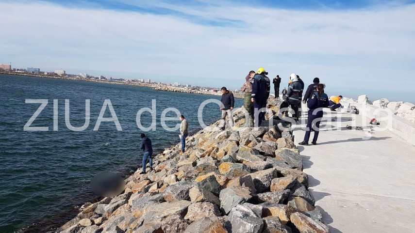 update imagini de la eveniment descoperire macabra in zona pescarie din constanta o persoana a fost gasita update imagini de la eveniment descoperire macabra in zona pescarie din constanta o persoana a fost gasita