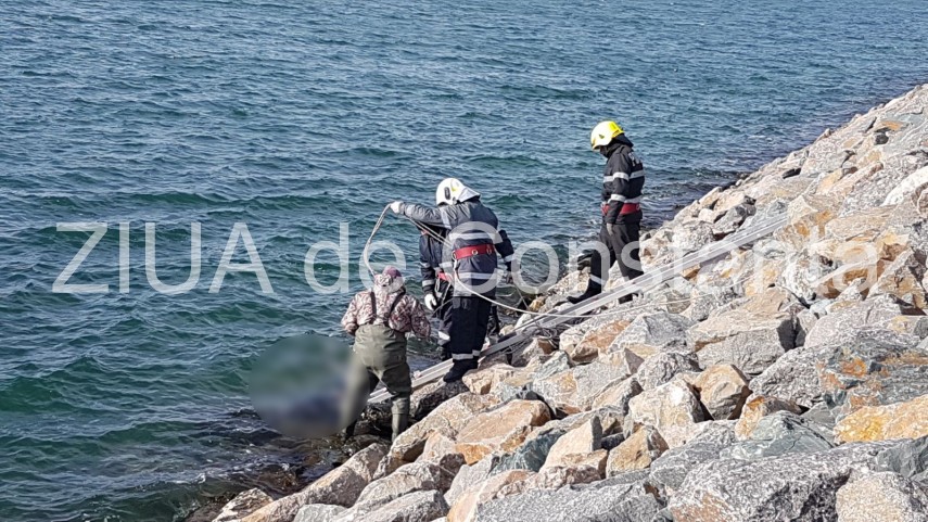 update imagini de la eveniment descoperire macabra in zona pescarie din constanta o persoana a fost gasita update imagini de la eveniment descoperire macabra in zona pescarie din constanta o persoana a fost gasita