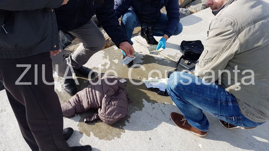 update imagini de la eveniment descoperire macabra in zona pescarie din constanta o persoana a fost gasita update imagini de la eveniment descoperire macabra in zona pescarie din constanta o persoana a fost gasita