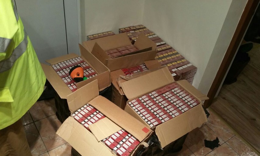 caz incredibil in judetul constanta o suma impresionanta de bani gasita ingropata in gradina unui suspect caz incredibil in judetul constanta o suma impresionanta de bani gasita ingropata in gradina unui suspect