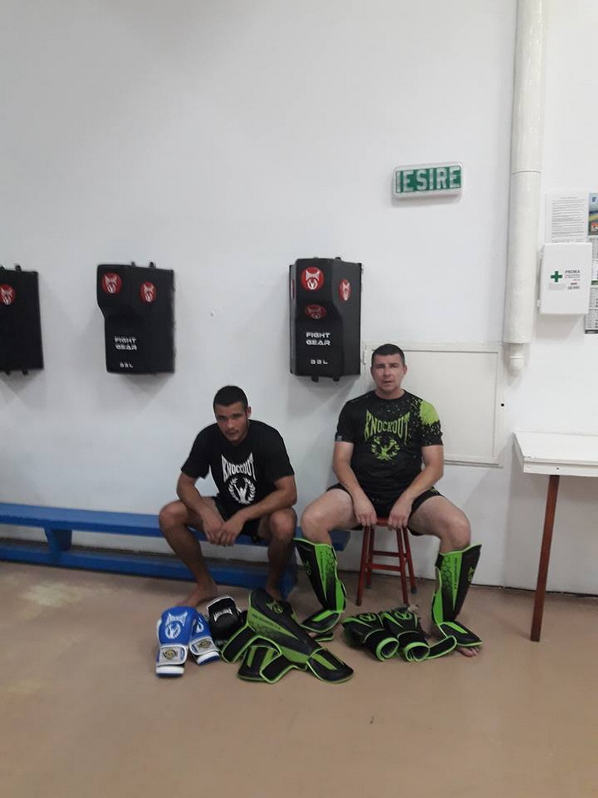 micul bonjasky de la keru kento constanta madalin craciunica va lupta in italia la imola piramida de micul bonjasky de la keru kento constanta madalin craciunica va lupta in italia la imola piramida de