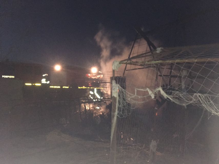 incendiu la murighiol judetul tulcea interventie in forta a pompierilor 650573 incendiu la murighiol judetul tulcea interventie in forta a pompierilor 650573