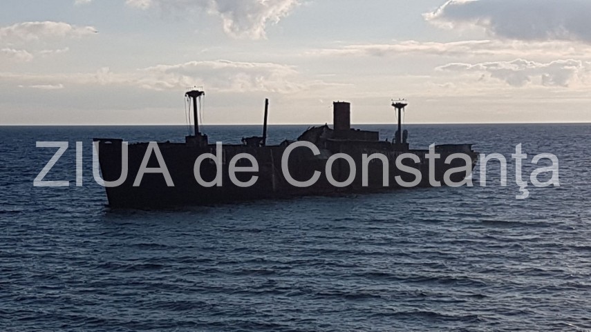 simbolui statiunii costinesti rupt in doua cum arata epava navei evangelia galerie foto 650834 simbolui statiunii costinesti rupt in doua cum arata epava navei evangelia galerie foto 650834