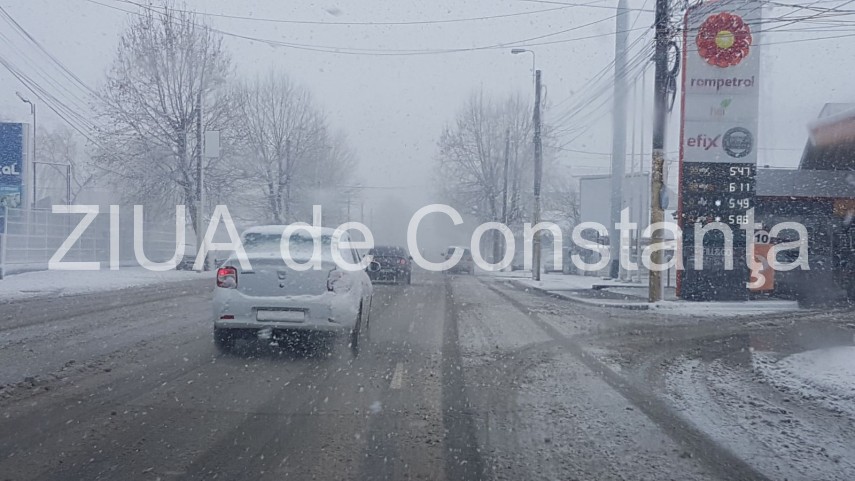 fotoreportaj ninsoare si vizibilitate redusa pe durmurile din constanta se circula in conditii de iarna fotoreportaj ninsoare si vizibilitate redusa pe durmurile din constanta se circula in conditii de iarna