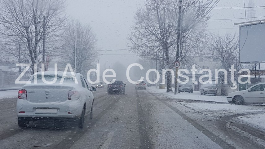 fotoreportaj ninsoare si vizibilitate redusa pe durmurile din constanta se circula in conditii de iarna fotoreportaj ninsoare si vizibilitate redusa pe durmurile din constanta se circula in conditii de iarna