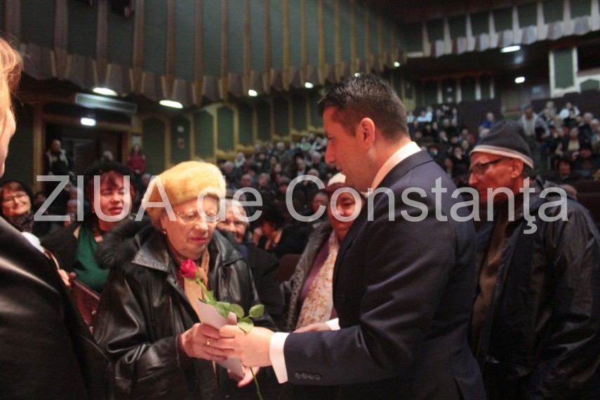 imagini de la eveniment festivitate de premiere a seniorilor organizata de primaria constanta galerie imagini de la eveniment festivitate de premiere a seniorilor organizata de primaria constanta galerie