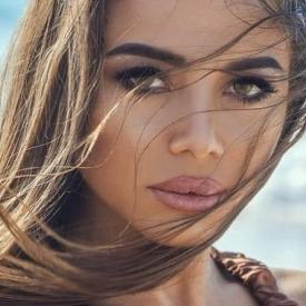 Crimă îngrozitoare în Chișinău!Actriță din Las Fierbinți, ucisă de soț. Bărbatul s-a aruncat de la etaj  