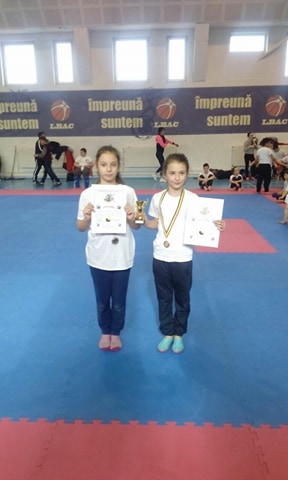 cristian si delia andreea timofte de la cs silver samurai medgidia tata si fiica pe prima pozitie la cristian si delia andreea timofte de la cs silver samurai medgidia tata si fiica pe prima pozitie la