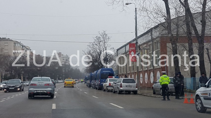 forte impresionante de jandarmi pe bulevardul 1 mai din constanta ce se intampla in zona si de ce au forte impresionante de jandarmi pe bulevardul 1 mai din constanta ce se intampla in zona si de ce au