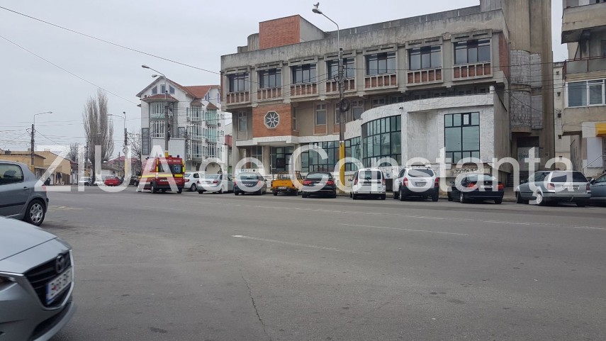 o femeie a cazut de la inaltime in zona balada din constanta cadrele medicale de la smurd chemate in o femeie a cazut de la inaltime in zona balada din constanta cadrele medicale de la smurd chemate in