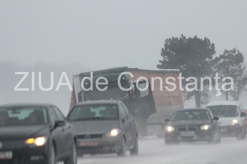 vremea rea face victime la constanta pe dn3 doua tiruri si un autobuz au iesit de pe carosabil o masina vremea rea face victime la constanta pe dn3 doua tiruri si un autobuz au iesit de pe carosabil o masina