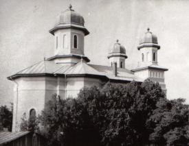 #scrieDobrogea Biserica ortodoxă cu hramul „Sf. Apostoli Petru și Pavel“ din Medgidia - o biserică a creștinilor ridicată de un musulman  