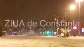 Am făcut tura de noapte pe străzi și bulevarde Iarna-i grea omătul mare/cum e, prin Constanța, oare? (galerie foto-video)   