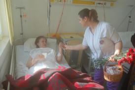 Cine poartă mărţişoare poartă-n inimă un soare  Mesaj transmis de Asociaţia „Suflete deschise“ şi Arimex Comexim 2000 SRL