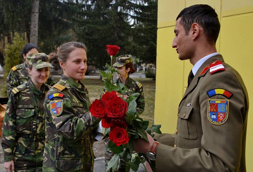 femei in uniforma 8 martie a trecut fotografiile raman militari politiste marinari aviatori pompieri femei in uniforma 8 martie a trecut fotografiile raman militari politiste marinari aviatori pompieri