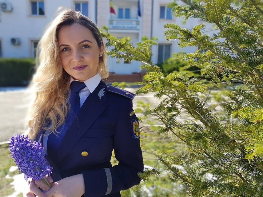 femei in uniforma 8 martie a trecut fotografiile raman militari politiste marinari aviatori pompieri femei in uniforma 8 martie a trecut fotografiile raman militari politiste marinari aviatori pompieri