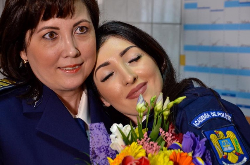 femei in uniforma 8 martie a trecut fotografiile raman militari politiste marinari aviatori pompieri femei in uniforma 8 martie a trecut fotografiile raman militari politiste marinari aviatori pompieri