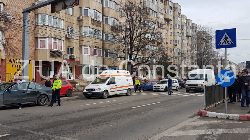 imagini de la eveniment accident rutier in constanta pe bulevardul ic bratianu un pieton a fost lovit imagini de la eveniment accident rutier in constanta pe bulevardul ic bratianu un pieton a fost lovit