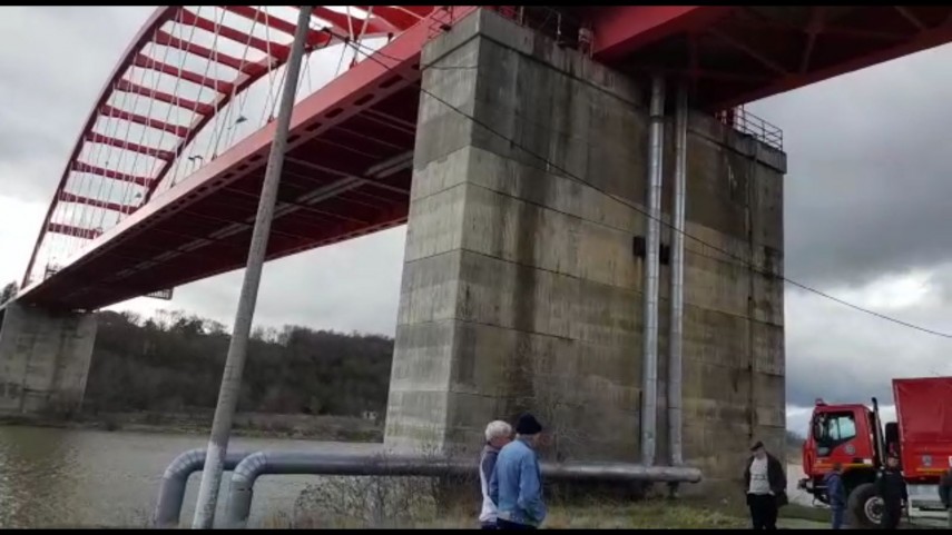 operatiune de salvare la cernavoda o persoana a cazut in canalul dunare marea neagra pompierii chemati operatiune de salvare la cernavoda o persoana a cazut in canalul dunare marea neagra pompierii chemati