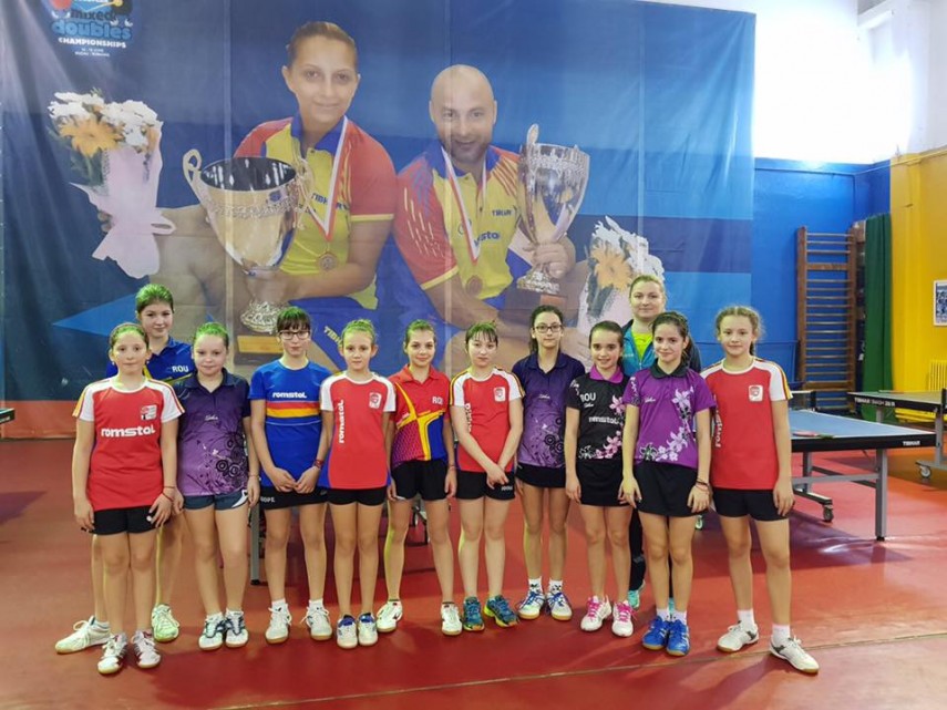 cantonament la constanta antrenamente si jocuri deosebite sportive mici cu inima mare printre ele bianca cantonament la constanta antrenamente si jocuri deosebite sportive mici cu inima mare printre ele bianca