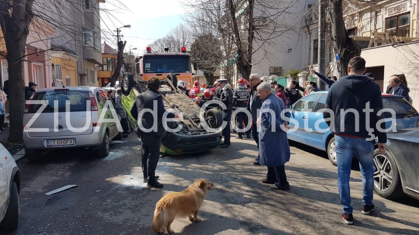 imagini de la eveniment accident rutier spectaculos in constanta pe strada constantin bratescu o masina imagini de la eveniment accident rutier spectaculos in constanta pe strada constantin bratescu o masina