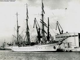 Transfugii celui de-al nouălea val  Exodul maritim postbelic