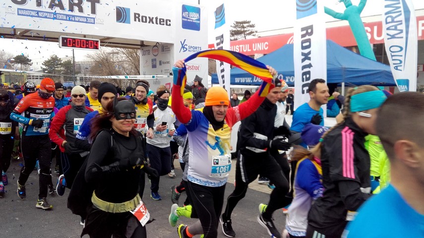 carmina capitanu a facut senzatie la maratonul nisipului a alergat si o diavolita a avut numarul de concurs carmina capitanu a facut senzatie la maratonul nisipului a alergat si o diavolita a avut numarul de concurs