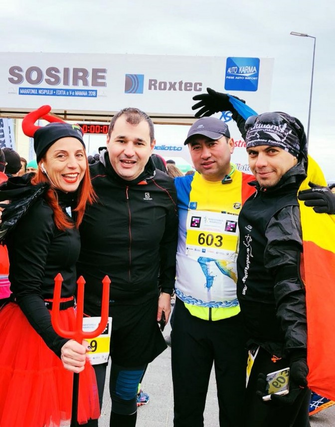 carmina capitanu a facut senzatie la maratonul nisipului a alergat si o diavolita a avut numarul de concurs carmina capitanu a facut senzatie la maratonul nisipului a alergat si o diavolita a avut numarul de concurs