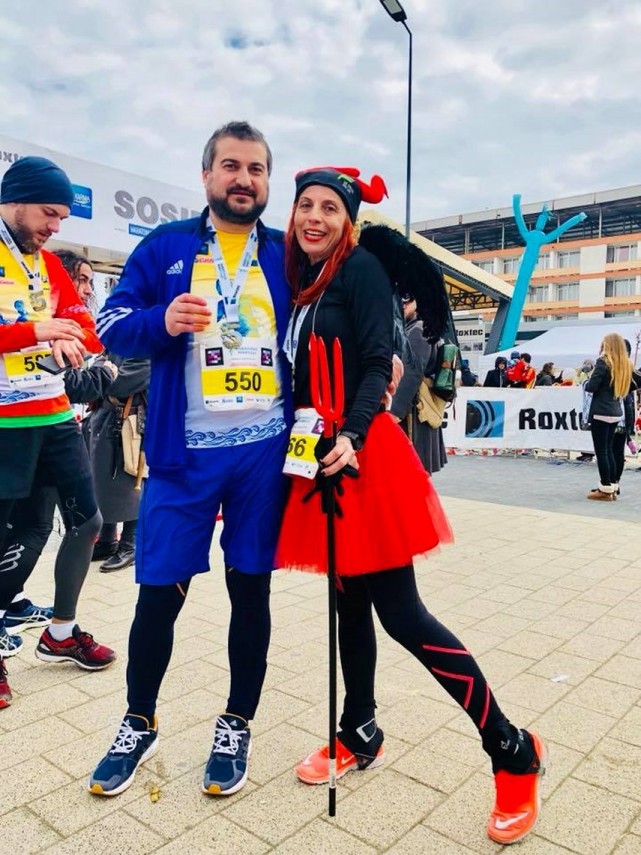 carmina capitanu a facut senzatie la maratonul nisipului a alergat si o diavolita a avut numarul de concurs carmina capitanu a facut senzatie la maratonul nisipului a alergat si o diavolita a avut numarul de concurs