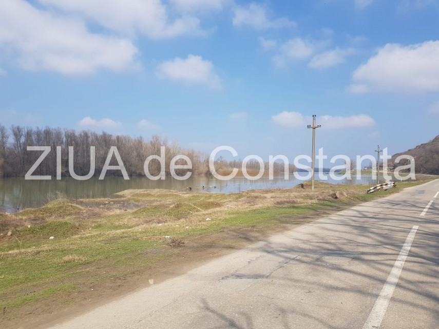 nivelul dunarii in continua crestere probleme sunt in zona localitatilor rasova si seimeni judetul constanta nivelul dunarii in continua crestere probleme sunt in zona localitatilor rasova si seimeni judetul constanta