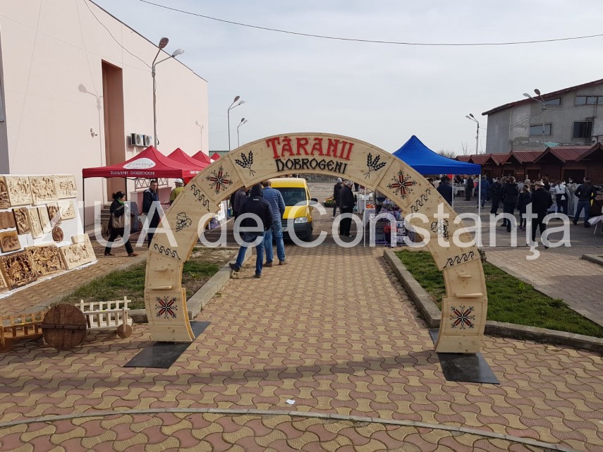 imagini de la eveniment targul floriilor si a deschis portile astazi la ovidiu produse traditionale pentru imagini de la eveniment targul floriilor si a deschis portile astazi la ovidiu produse traditionale pentru