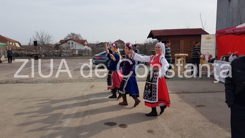 imagini de la eveniment targul floriilor si a deschis portile astazi la ovidiu produse traditionale pentru imagini de la eveniment targul floriilor si a deschis portile astazi la ovidiu produse traditionale pentru