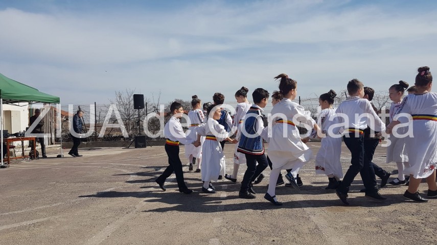imagini de la eveniment targul floriilor si a deschis portile astazi la ovidiu produse traditionale pentru imagini de la eveniment targul floriilor si a deschis portile astazi la ovidiu produse traditionale pentru