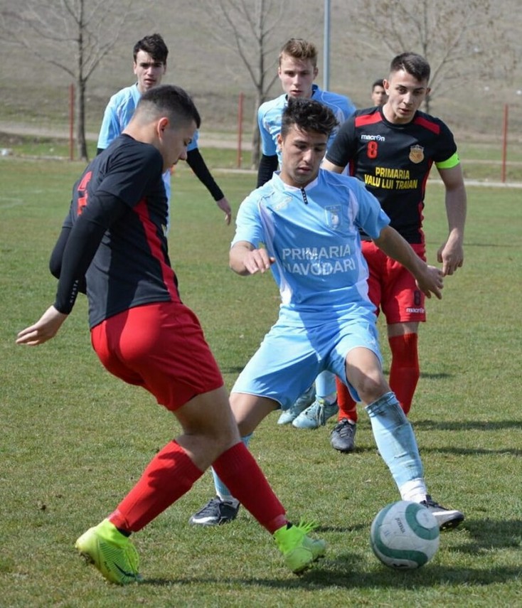 au luptat pana in ultima secunda vointa valu lui traian noul lider al ligii a 4 a a invins si detronat au luptat pana in ultima secunda vointa valu lui traian noul lider al ligii a 4 a a invins si detronat