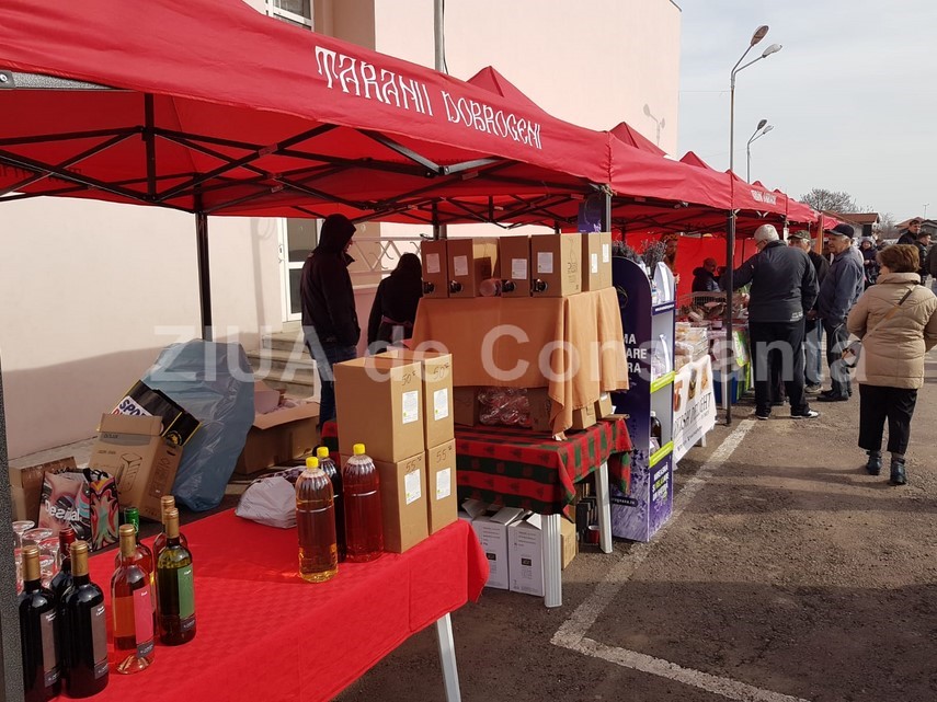 produse traditionale pentru masa de paste organizat de primaria ovidiu targul floriilor va deveni o traditie produse traditionale pentru masa de paste organizat de primaria ovidiu targul floriilor va deveni o traditie