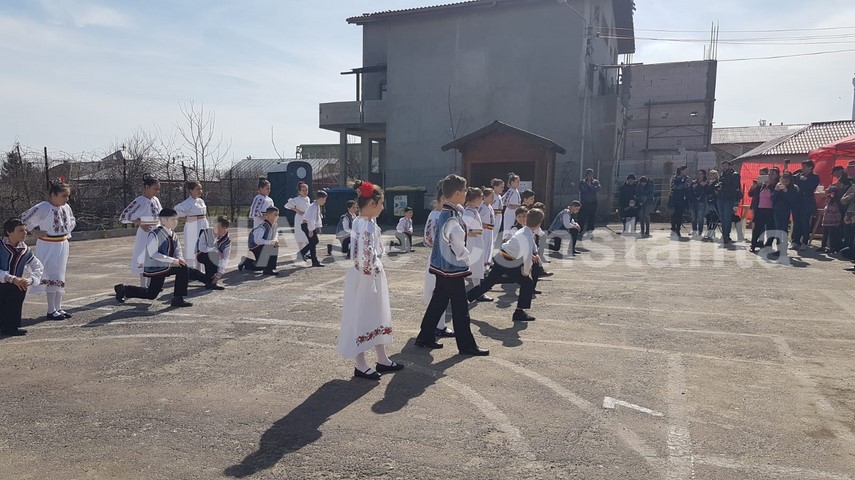 produse traditionale pentru masa de paste organizat de primaria ovidiu targul floriilor va deveni o traditie produse traditionale pentru masa de paste organizat de primaria ovidiu targul floriilor va deveni o traditie